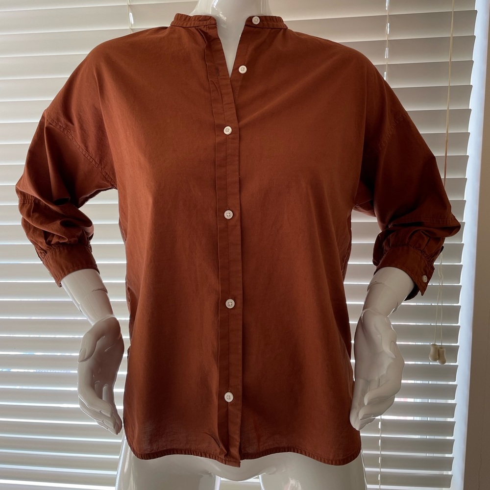 Everlane, women’s size 4, button up peasant style blouse, rust